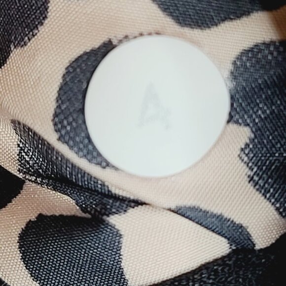 Lululemon Women's Black White Leopard Print Pack It Full Zip Vest Size 4 - Picture 5 of 7